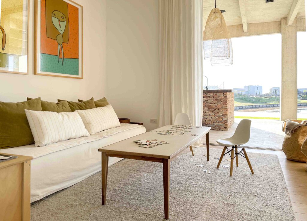 10. BAS GARCIA Playroom 1