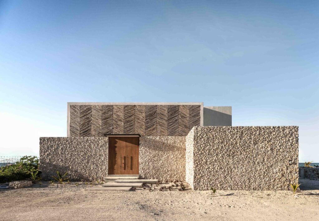 01 Casa Tunich Apiron