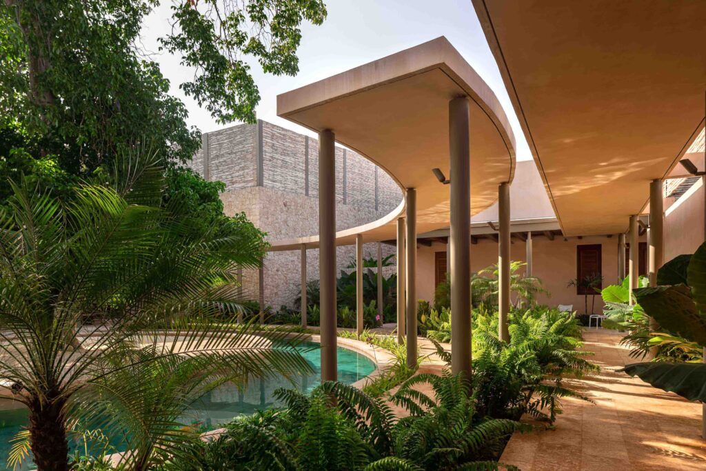 Casa O / Reyes Rosiñol 10 09 1