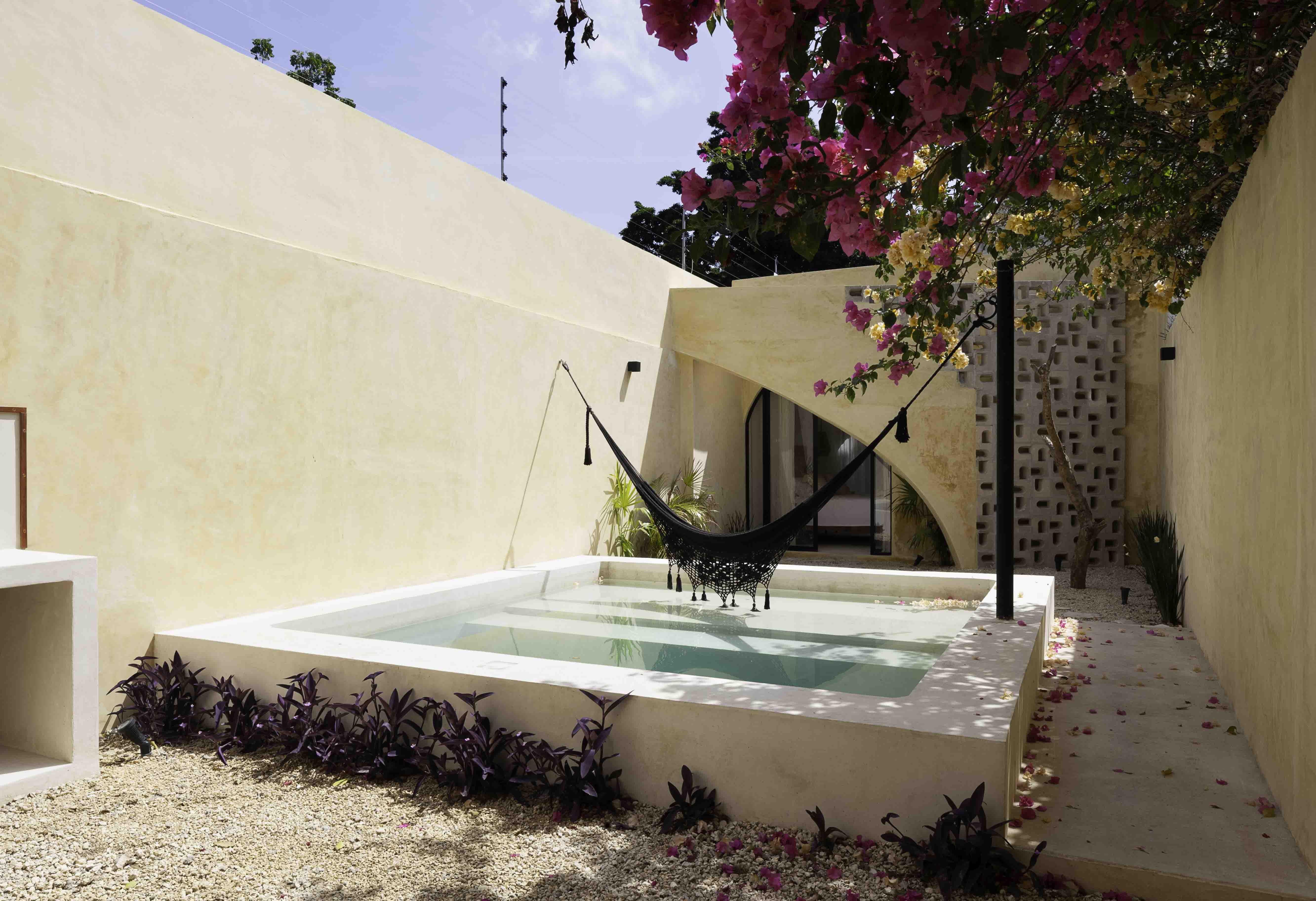 Casa Encanto /Atelier 16 taller arquitectónico 1 14 Casa Encanto Ermita by SantiagoHeyser