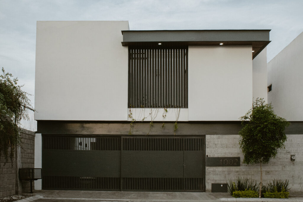 01 Fachada principal 1